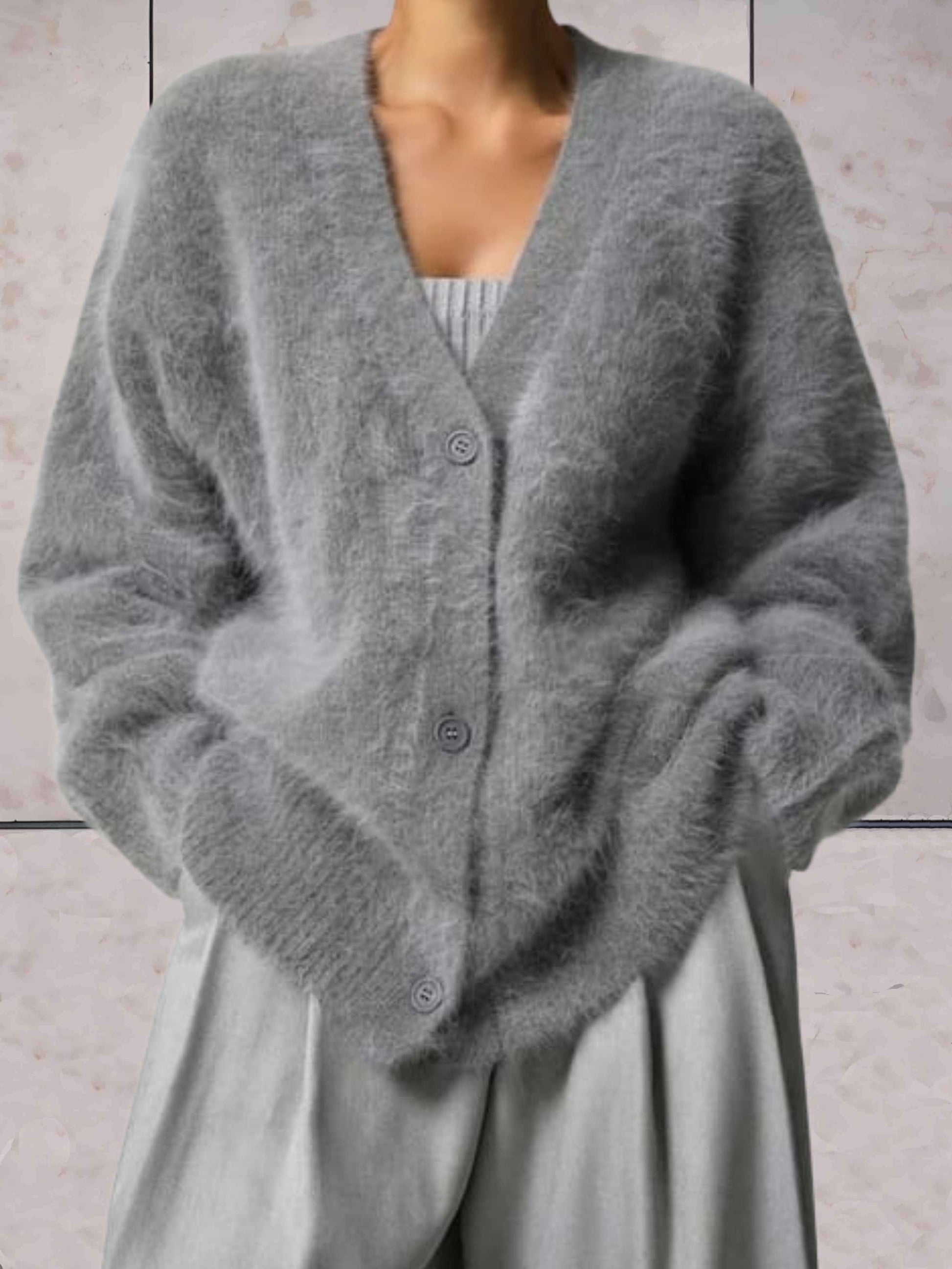 Ariel - Oversized trui van mohair met V-hals en knoopsluiting - Sky-Sense